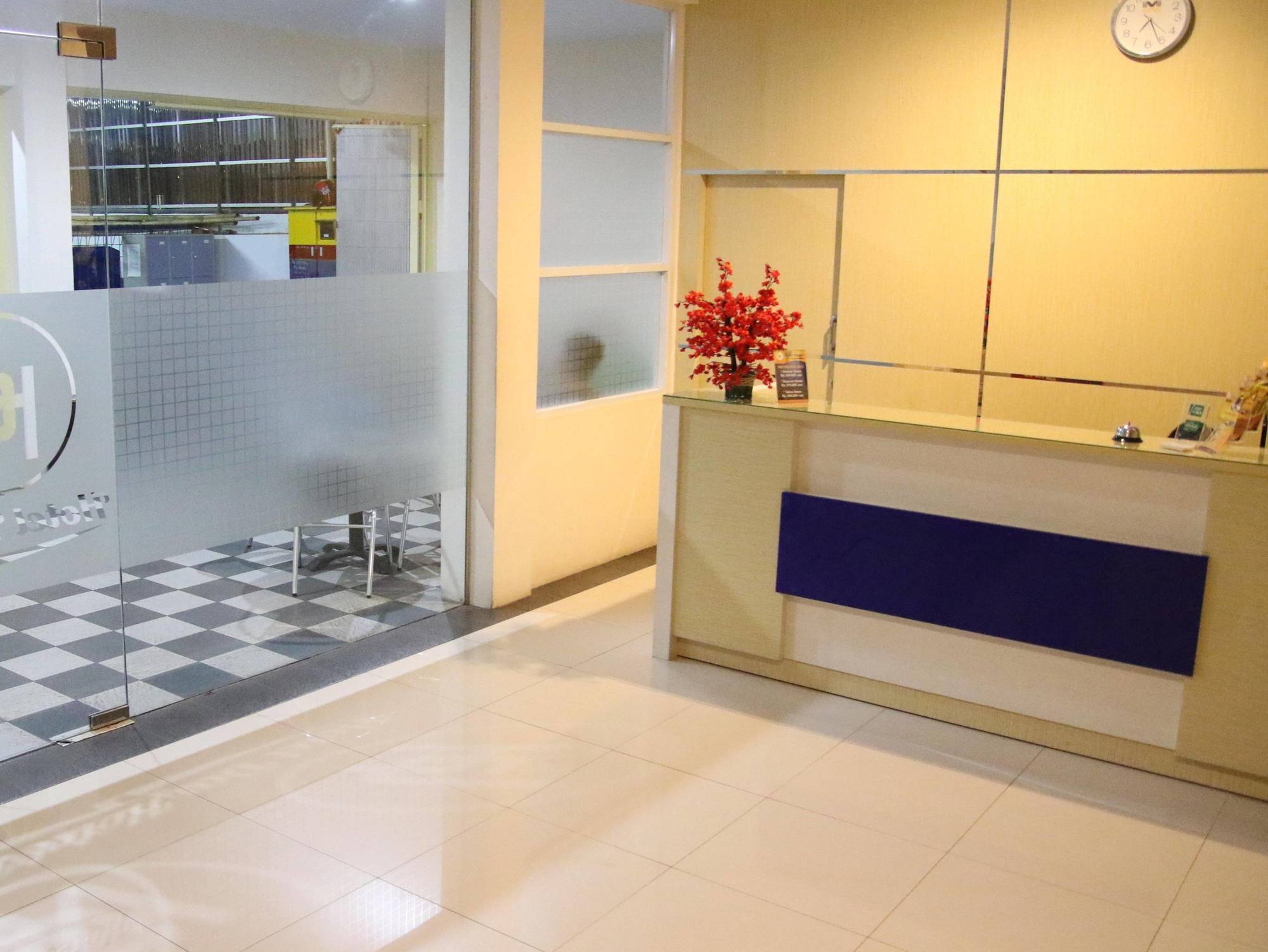 Daya Hotel Makassar Eksteriør billede